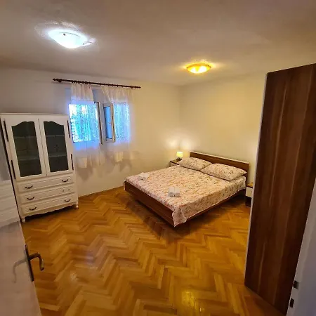 Apartment Vinea